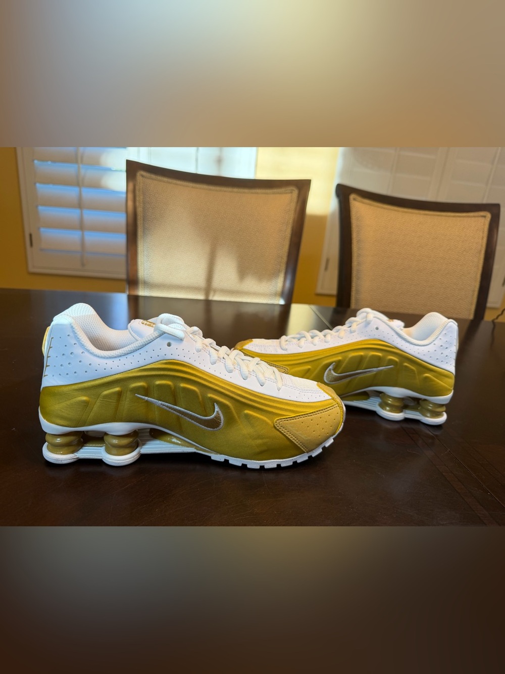 New Nike Shox R4 White Gold Sneaker Shoes Size US 6 / 7.5W - Picture 12 of 14